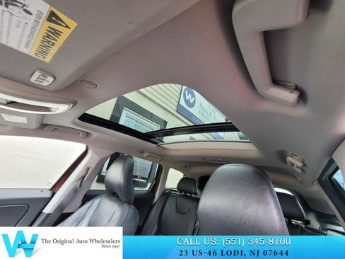 Used 2015 Volvo XC60 T6 w/ Proximity Package AWD/4WD image 15