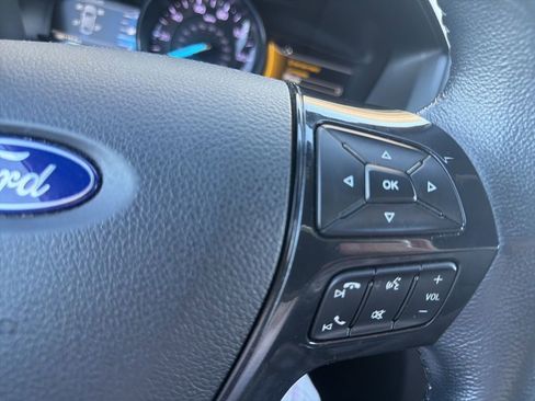 Used 2018 Ford Explorer XLT w/ Equipment Group 202A image 23