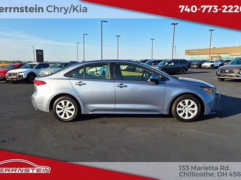 Used 2022 Toyota Corolla LE image 28