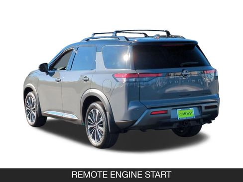 New 2026 Nissan Pathfinder Platinum w/ Cargo Package image 7