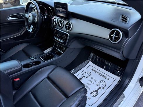 Used 2019 Mercedes-Benz CLA 250 image 30