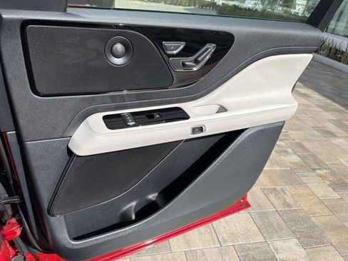 New 2026 Lincoln Aviator Reserve w/ Jet Appearance Package image 17