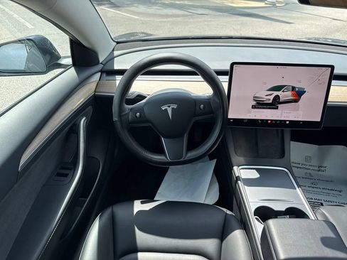 Used 2023 Tesla Model 3 Standard Range RWD image 21