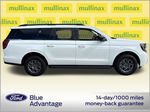 Used 2025 Ford Expedition Max Active RWD image 2