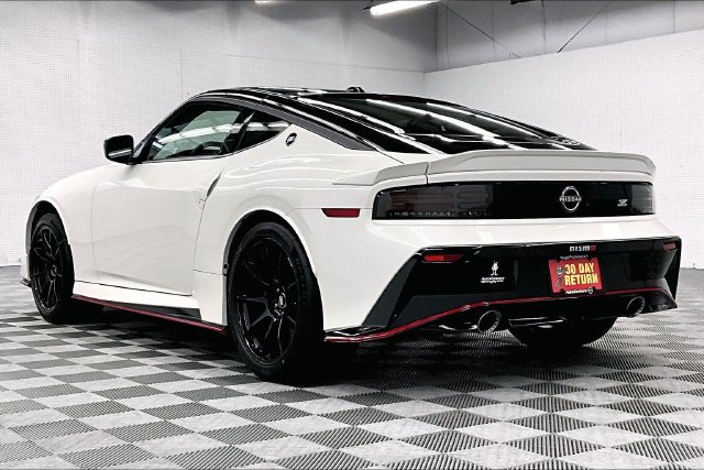 New 2027 Nissan Z NISMO w/ Essentials Package (NISMO) RWD image 4