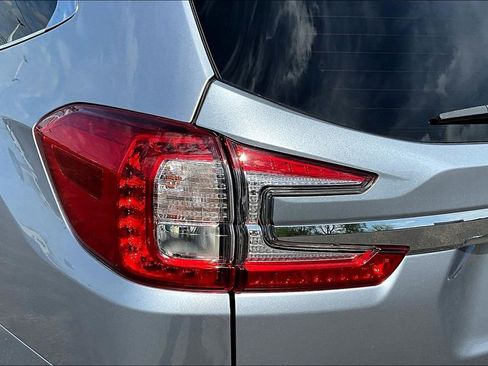 Used 2023 Subaru Ascent Touring AWD/4WD image 25