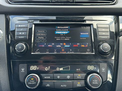 Certified 2022 Nissan Rogue Sport SV image 19