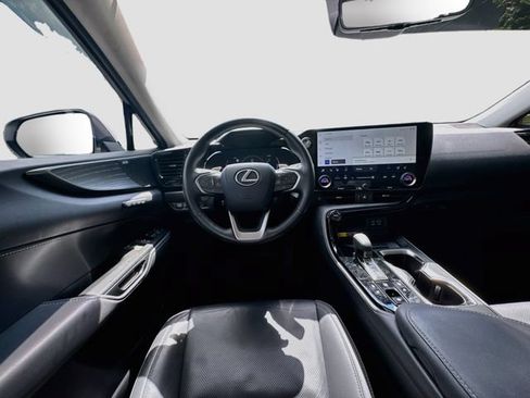 Used 2024 Lexus NX 350 AWD w/ Vision Package image 29