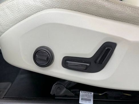 Used 2023 Volvo XC90 T8 Plus AWD/4WD image 30