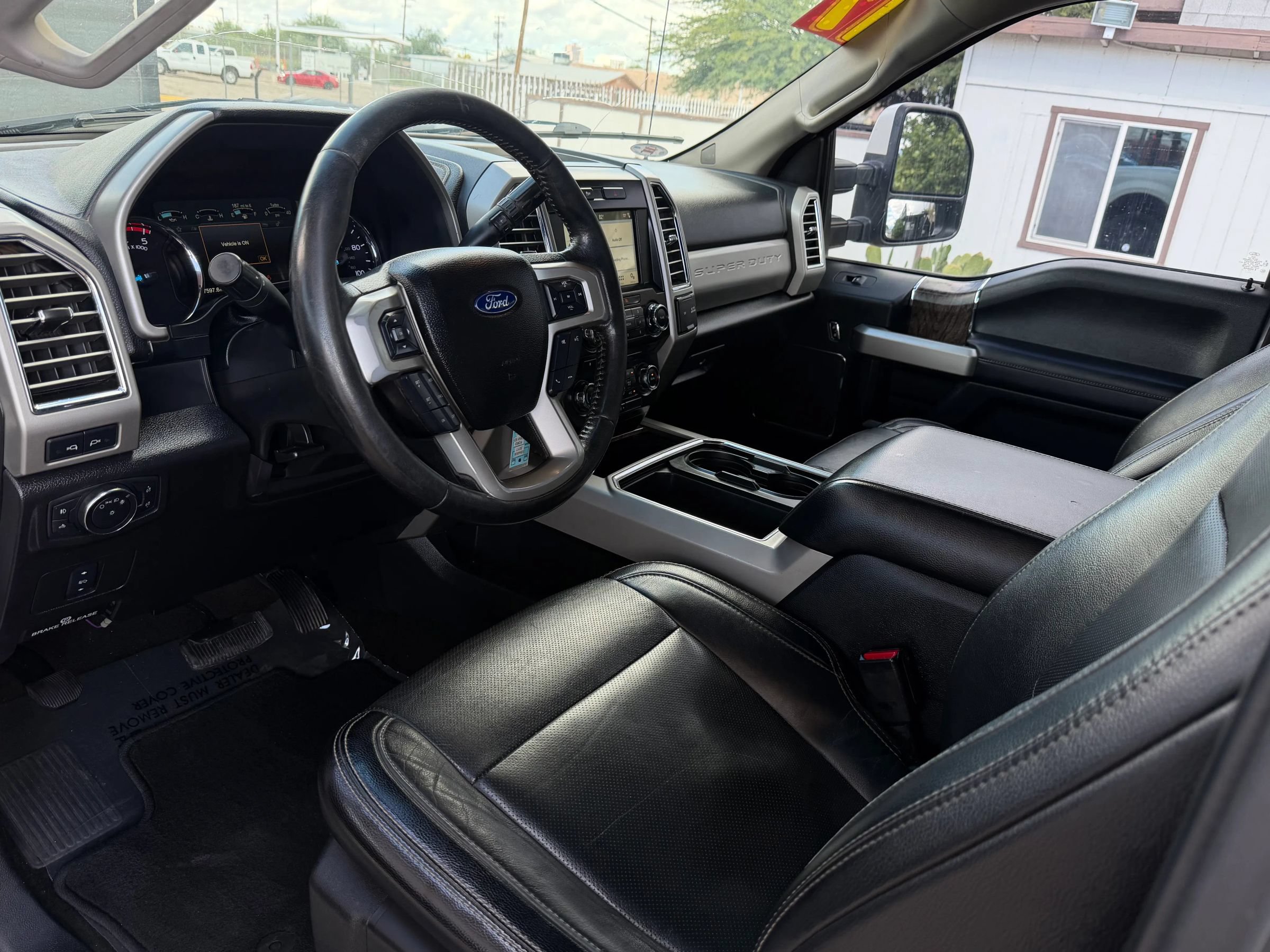 Used 2017 Ford F350 Lariat AWD/4WD image 8