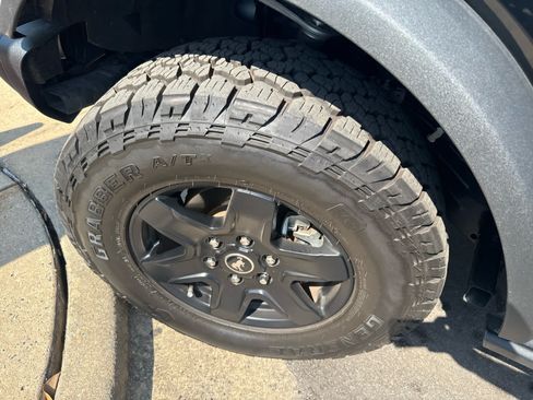 Used 2024 Ford Bronco Black Diamond AWD/4WD image 5