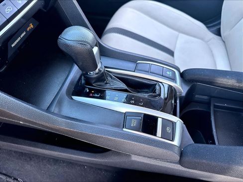 Used 2018 Honda Civic EX image 18