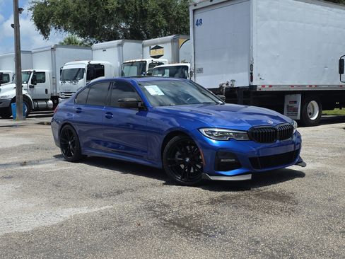 Used 2021 BMW 330i Sedan w/ M Sport Package RWD image 1