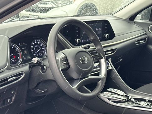 Used 2022 Hyundai Sonata SEL w/ Preferred Accessory Package image 12