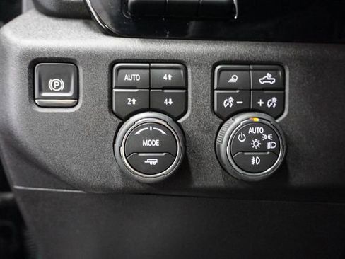 Used 2026 Chevrolet Silverado 2500 ZR2 AWD/4WD image 11