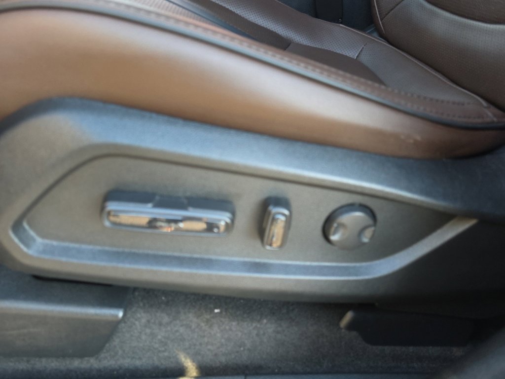 Used 2025 Honda Pilot Elite image 12