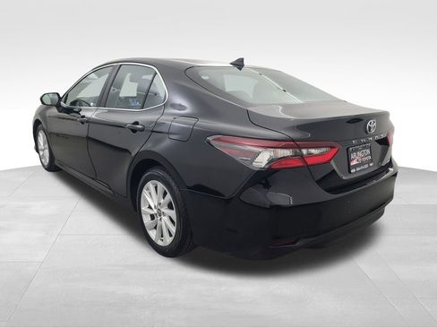 Used 2023 Toyota Camry LE image 7