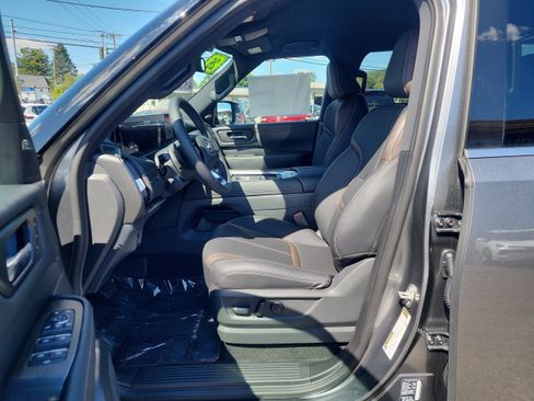 New 2026 Nissan Armada SL AWD/4WD image 11