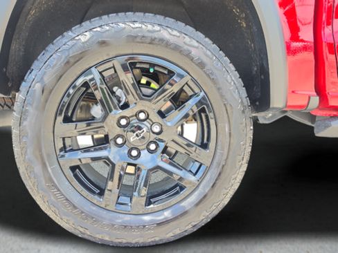 Used 2025 Chevrolet Colorado Trail Boss AWD/4WD image 60