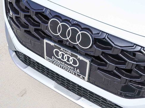 New 2026 Audi Q3 quattro 2.0T AWD/4WD image 8