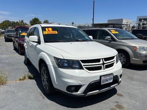 Used 2019 Dodge Journey GT AWD/4WD image 2