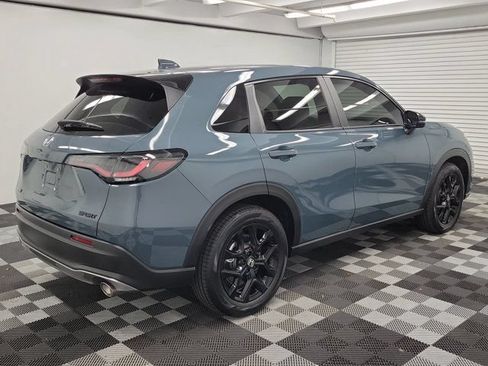Certified 2025 Honda HR-V Sport image 6