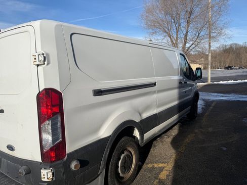 Used 2018 Ford Transit 250 148 Low Roof image 4