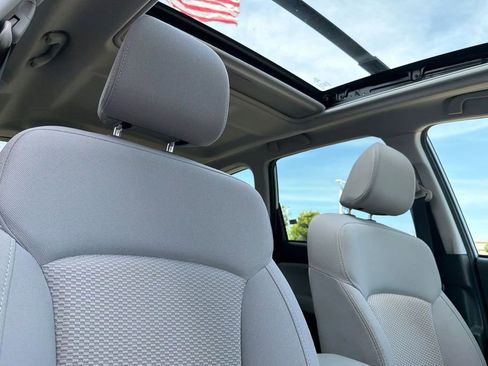 Used 2018 Subaru Forester 2.5i Premium AWD/4WD image 16