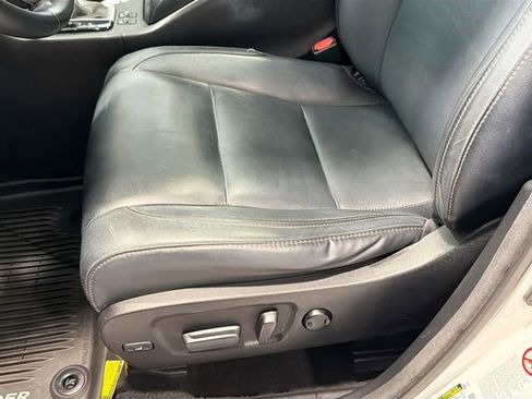 Used 2017 Toyota Highlander XLE w/ Protection Package #3 image 17