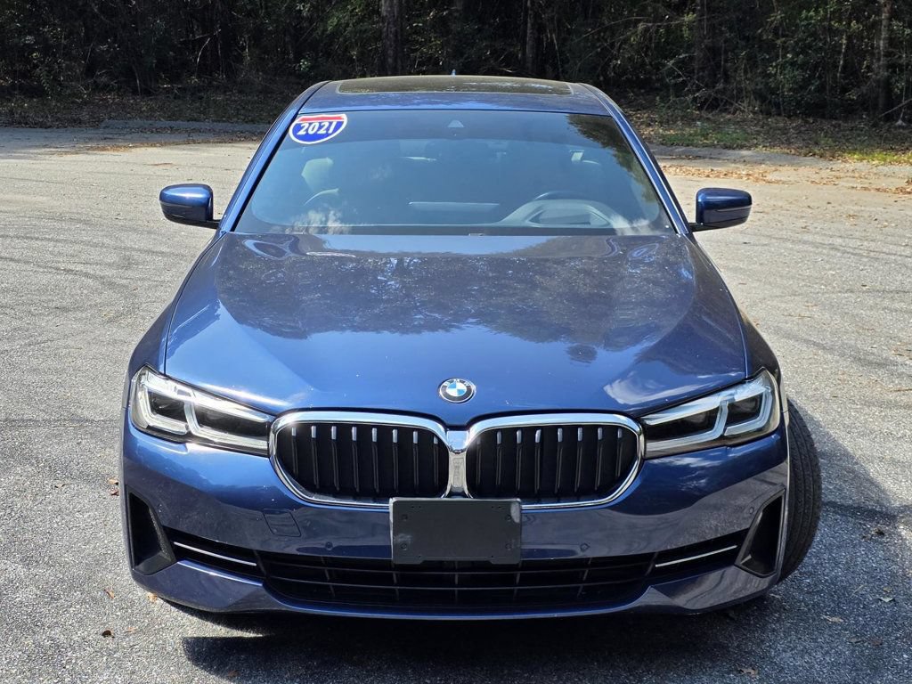 Used 2021 BMW 530i xDrive w/ Premium Package AWD/4WD image 2