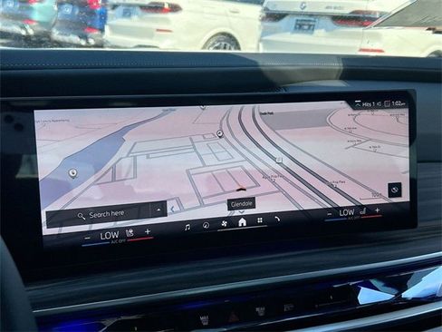 Certified 2024 BMW i7 xDrive60 image 29