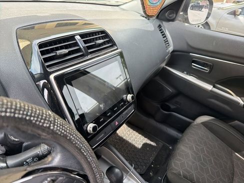 Used 2021 Mitsubishi Outlander Sport SE AWD/4WD image 8