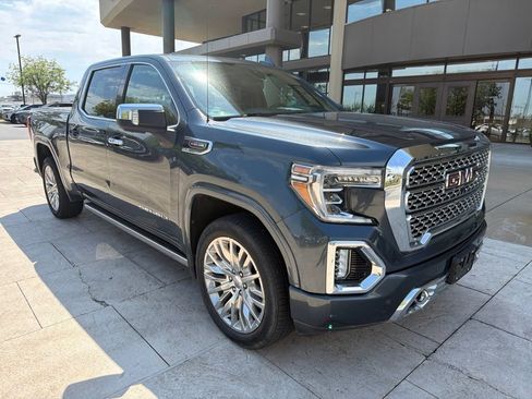 Used 2019 GMC Sierra 1500 Denali w/ Denali Ultimate Package AWD/4WD image 8