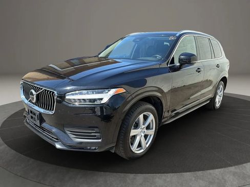 Used 2023 Volvo XC90 B5 Core AWD/4WD image 1
