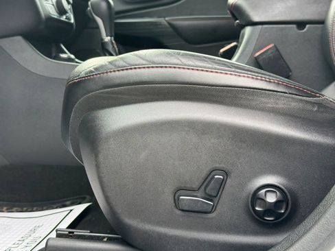 Used 2015 Jeep Cherokee Trailhawk w/ Leather Interior Group AWD/4WD image 20