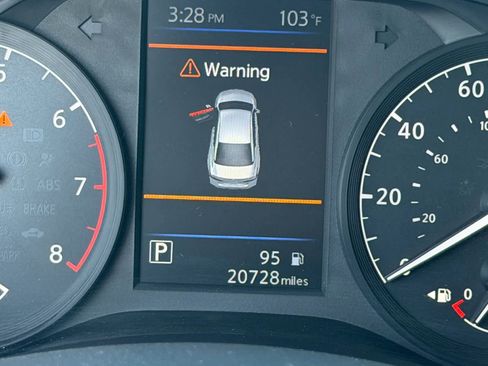Used 2024 Nissan Altima 2.5 S FWD image 18