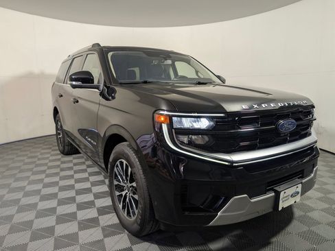 Certified 2025 Ford Expedition Platinum image 1