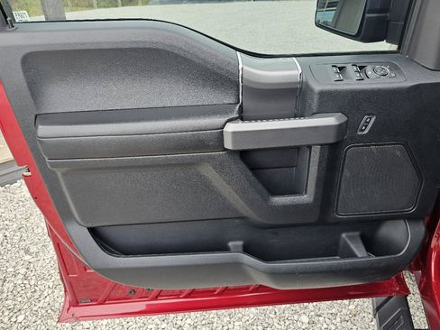 Used 2017 Ford F150 XLT w/ Equipment Group 302A Luxury AWD/4WD image 17