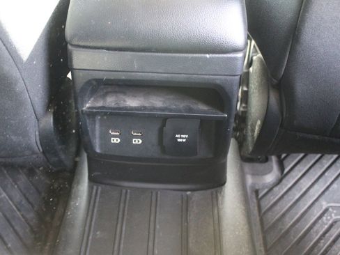 Used 2020 Ford Ranger XLT w/ Equipment Group 301A Mid image 16