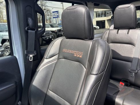 Used 2022 Jeep Wrangler Unlimited Rubicon w/ Trailer Tow Package image 13