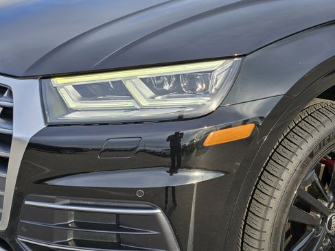 Used 2019 Audi Q5 2.0T Premium Plus image 12