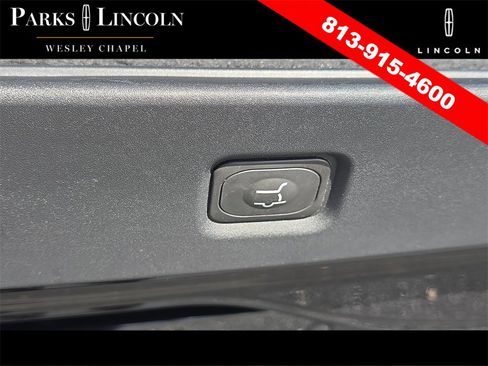 Certified 2025 Lincoln Navigator Reserve image 9