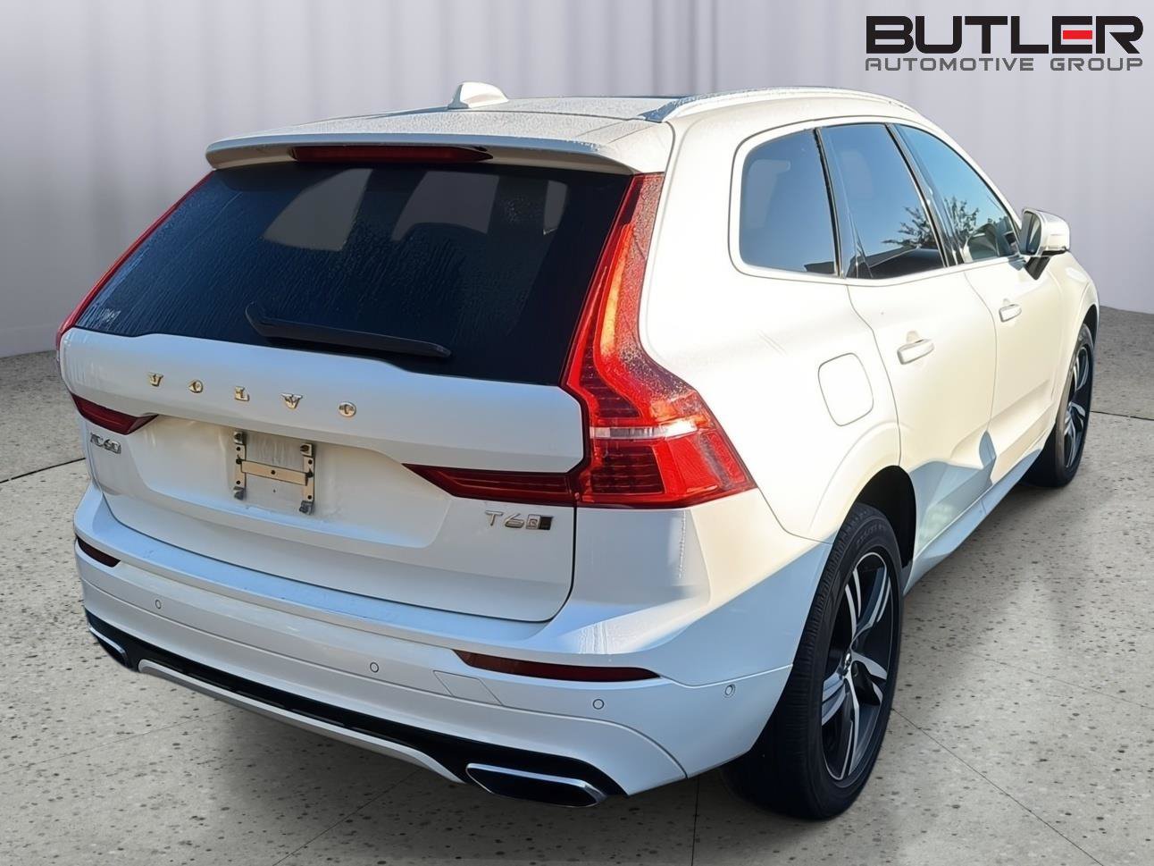 Used 2019 Volvo XC60 T6 R-Design w/ Protection Package AWD/4WD image 8