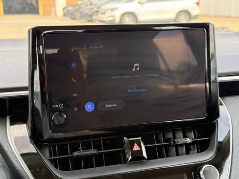 Used 2023 Toyota Corolla LE FWD image 30