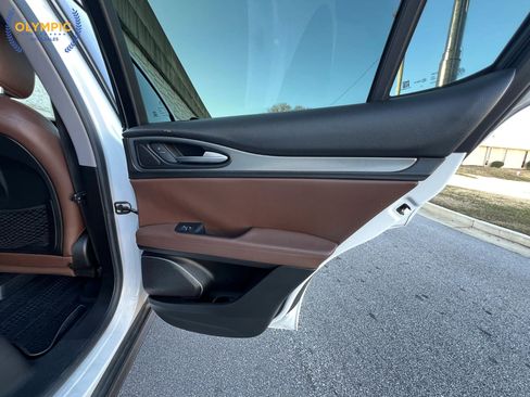 Used 2018 Alfa Romeo Stelvio Sport w/ Quick Order Package 22J Sport image 43