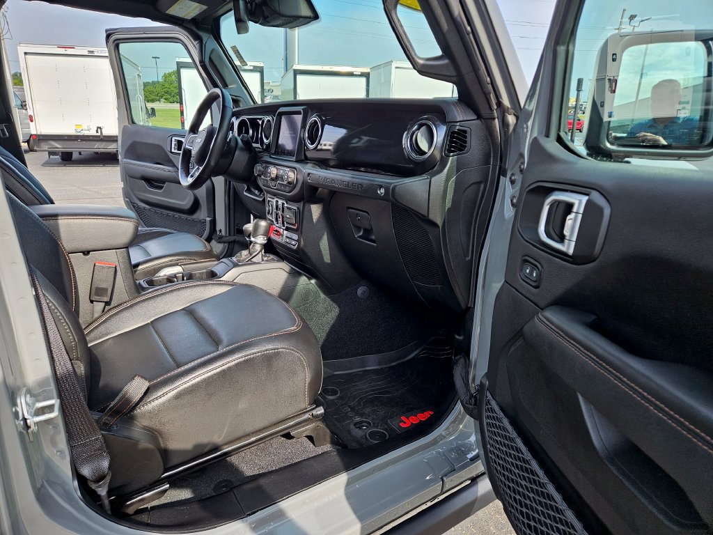 Used 2023 Jeep Wrangler Unlimited Rubicon 392 w/ Xtreme Recon 35" Tire Package AWD/4WD image 24