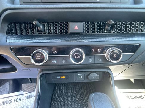 Used 2024 Honda CR-V LX image 18