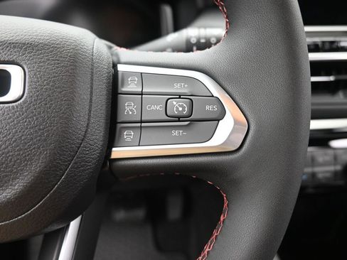 New 2026 Jeep Compass Trailhawk image 31