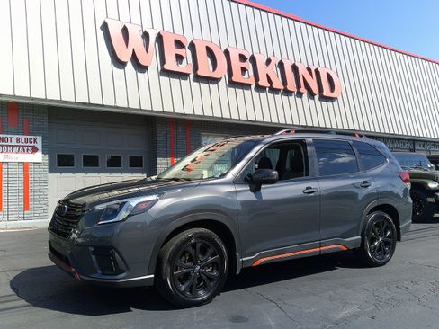 Used 2023 Subaru Forester Sport image 1