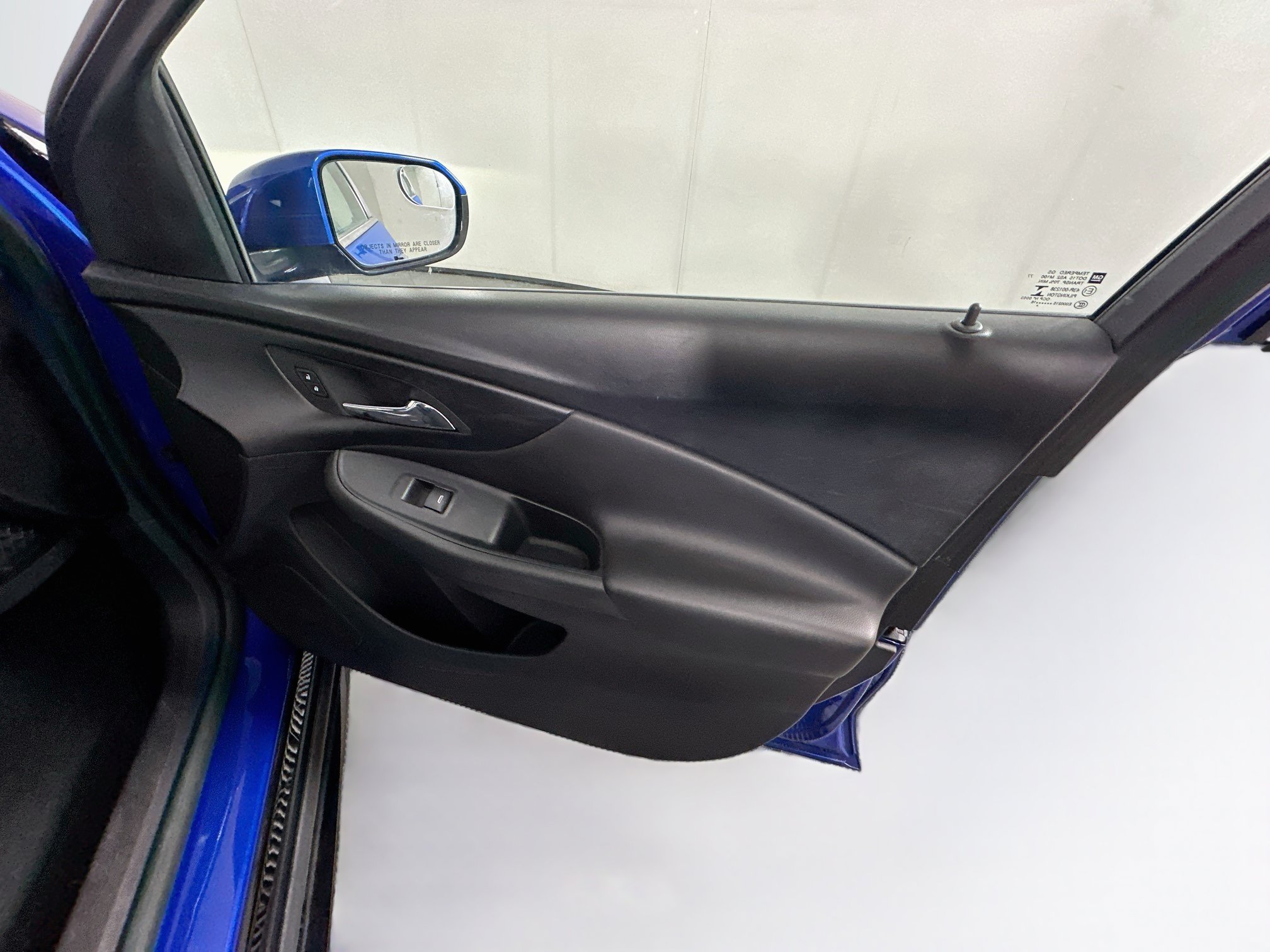 Used 2017 Chevrolet Volt LT w/ Comfort Package FWD image 30